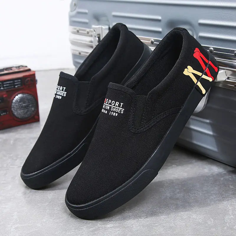 2025 New Canvas Shoes Men Summer Classic Loafers Men Casual Shoes Breathable Lazy Walking Flat Men Shoes Sneakers Plus Size 47