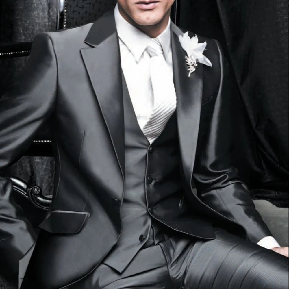 2024 Fashion Casual Custom Made Groom Tuxedo Navy Blue Peak Lapel Wedding/Prom Best Man Suits Bridegroom (Jacket+Pants+Vest)