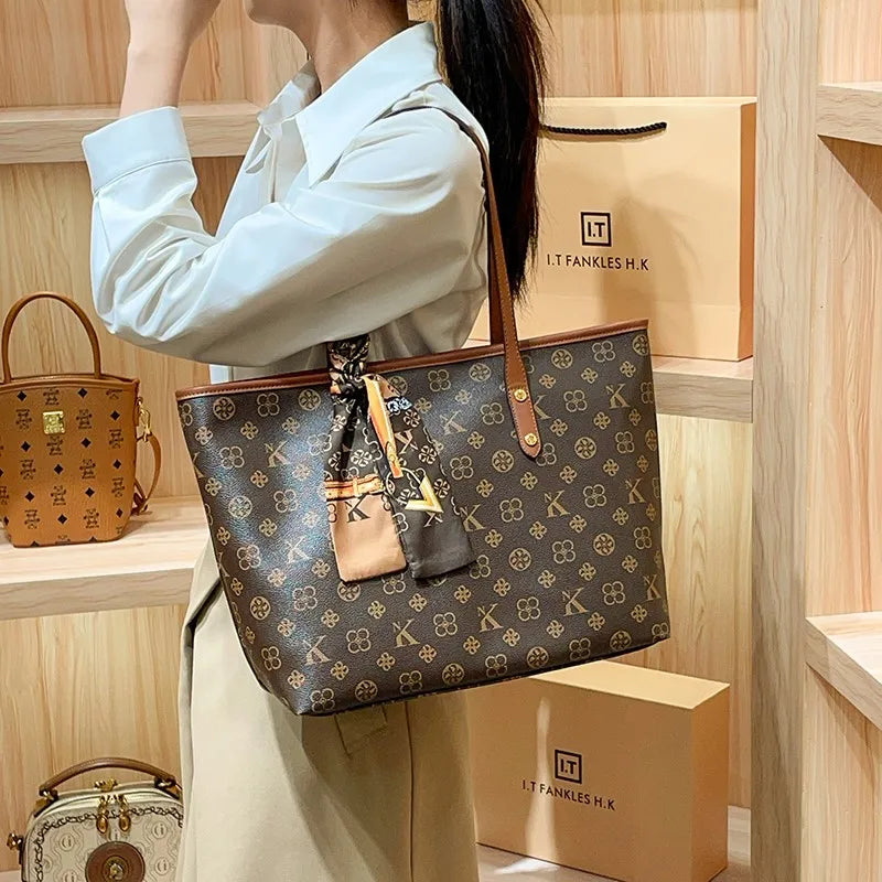 Brand Women's Handbag 2024- 2025 New Autumn/Winter Fashion Large Capacity Designer Shoulder Bag Retro Luxury Handheld Crossbody Mother FREE SHIPPING