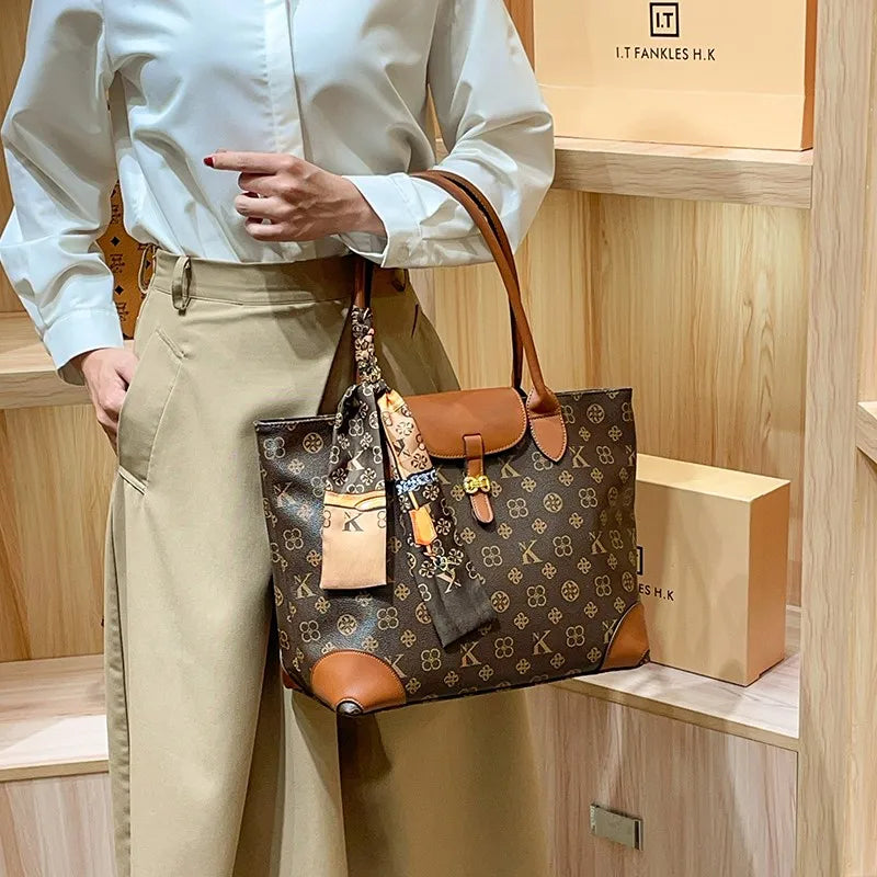 Brand Women's Handbag 2024-2025 New Autumn/Winter Fashion Designer Shoulder Bag Retro Luxury Handheld Crossbody Bag Large Capacity FREE SHIPPING