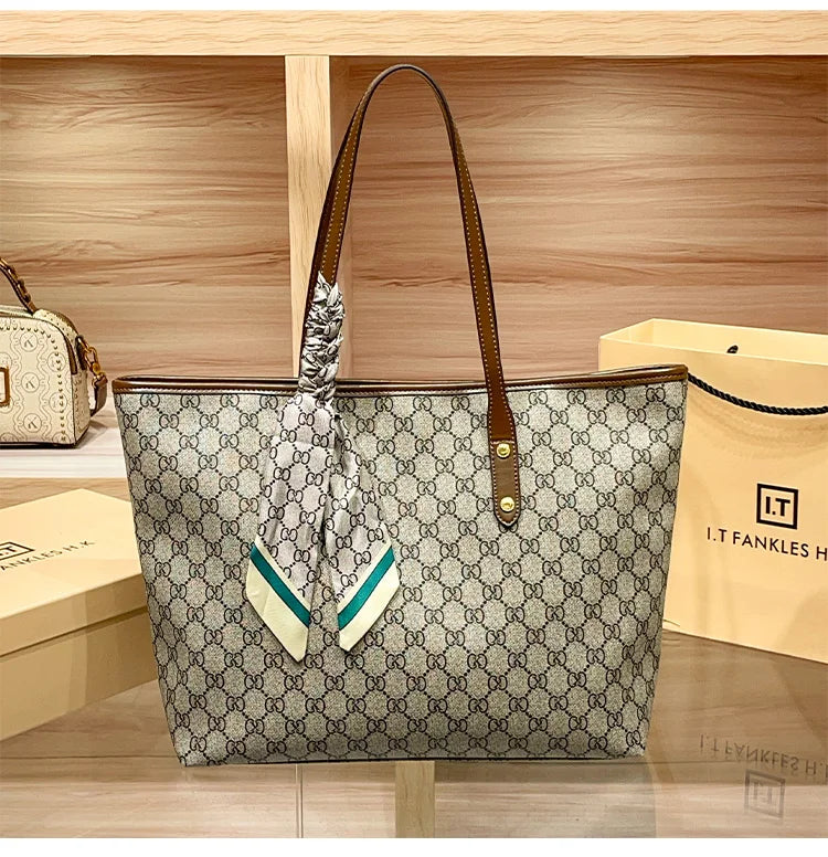 Brand Women's Handbag 2024- 2025 New Autumn/Winter Fashion Large Capacity Designer Shoulder Bag Retro Luxury Handheld Crossbody Mother FREE SHIPPING