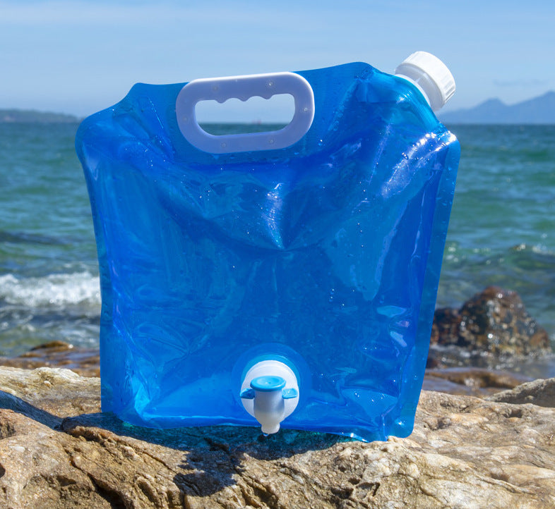 Water Container, 5L Collapsible Drinking Car Water Carrier Container, Outdoor Folding Water Bag for Sport, Hiking, Camping, BBQ, Picnic(Blue and transparent)
