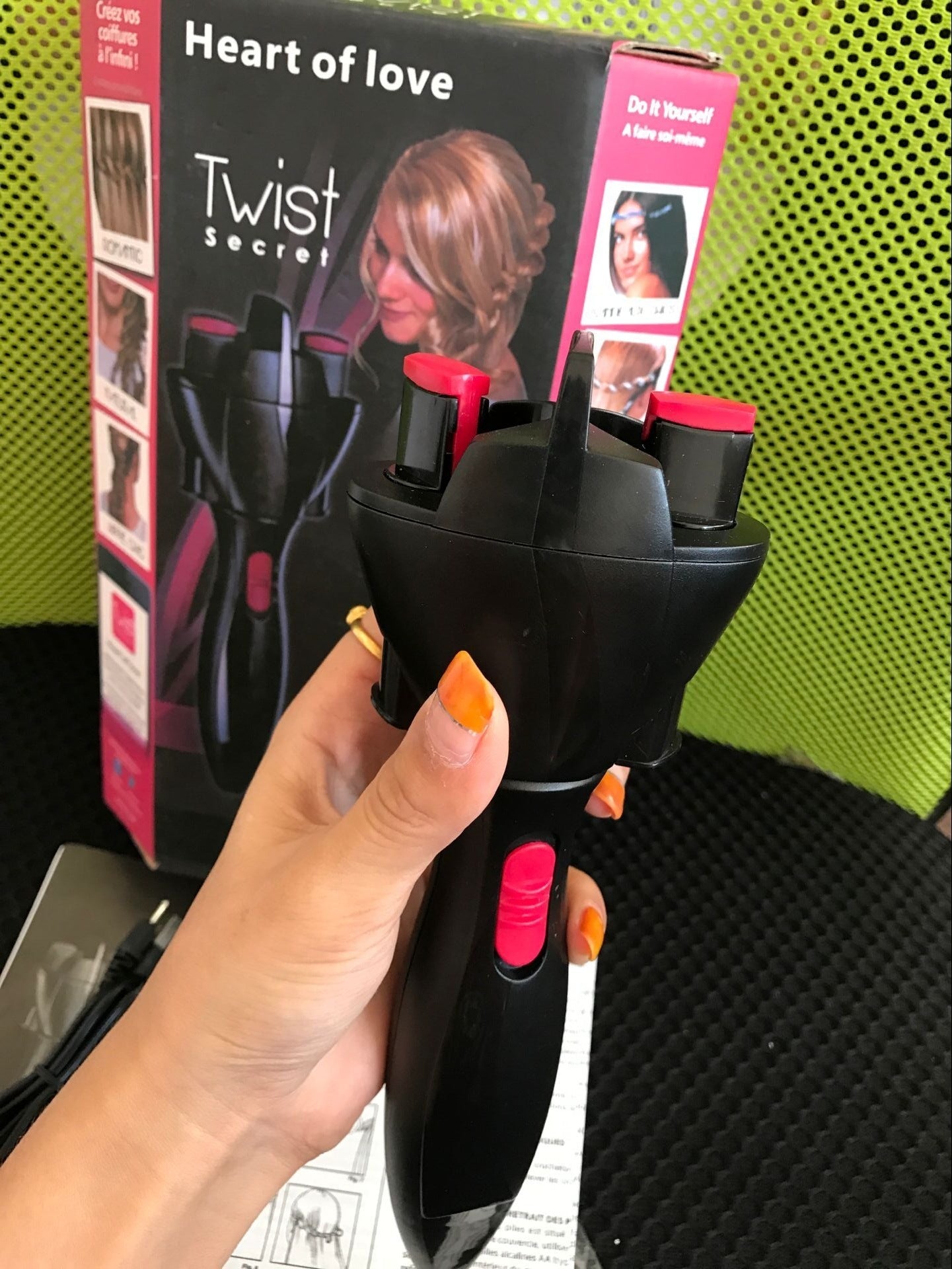 Automatic Hair Twister USB Electric Machine DIY Roller Styling Tool Styler Bun Maker