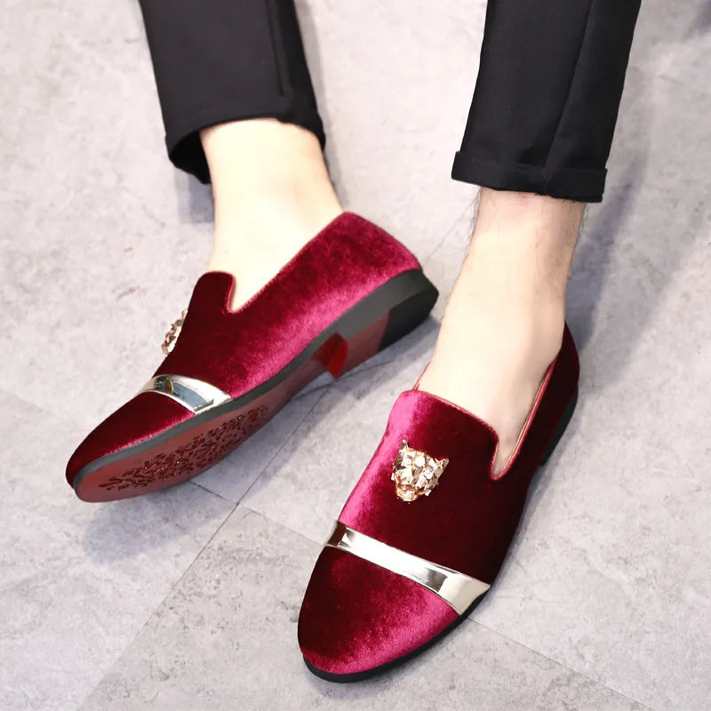 TINTINOS 2024 New Men Wedding Loafers Velvet Shoes Fashion Quality Tiger Gold metal Men Dress Shoes Men's Flats wholesale  ST359