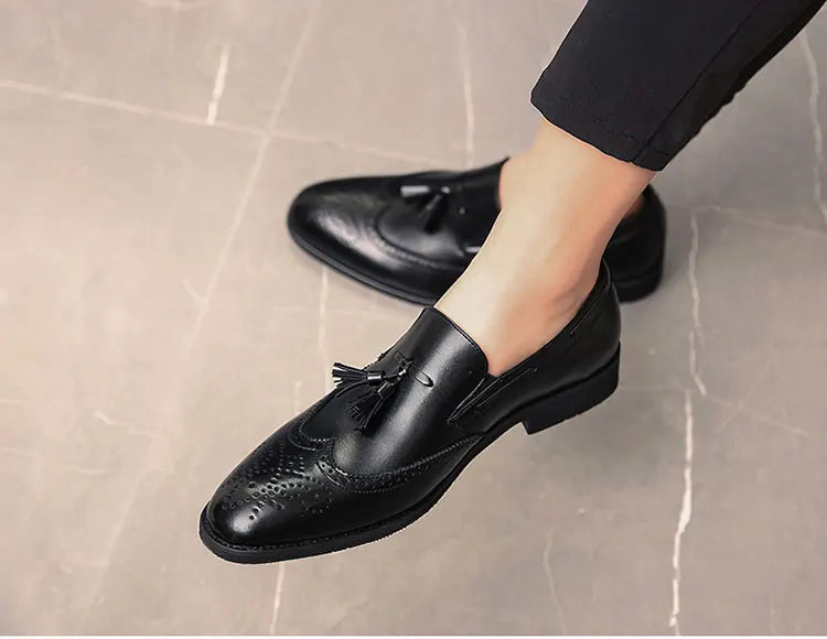 Men Fringe Loafers 38-48 Slip On Casual Spring Autumn Black Brogues moccasins Walking Shoes Genuine Leather Fashion Boys Flats