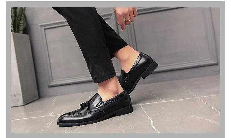 Men Fringe Loafers 38-48 Slip On Casual Spring Autumn Black Brogues moccasins Walking Shoes Genuine Leather Fashion Boys Flats