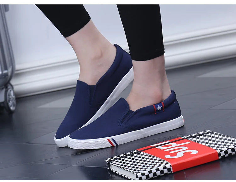 Canvas Men Shoes Slip-On Unisex  Style Breathable Top Fashion Cloth Youth Loafers Male Shoes Large size