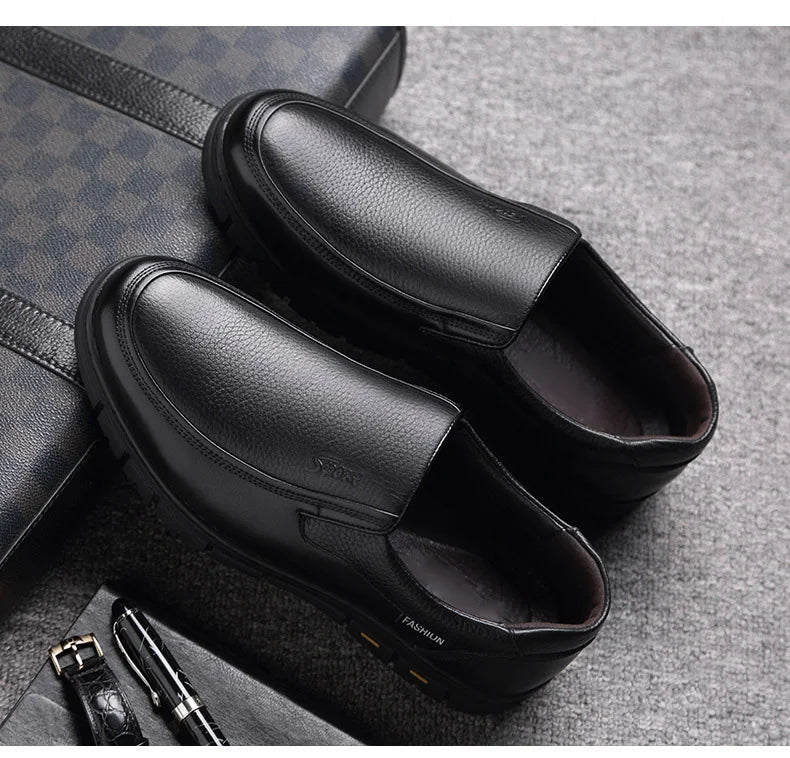 Genuine Leather Men Casual Shoes Luxury Brand Mens Loafers Moccasins Breathable Slip on Driving Shoes zapatillas de hombre