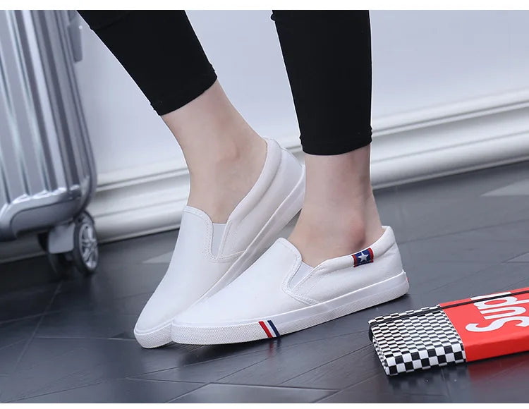Canvas Men Shoes Slip-On Unisex  Style Breathable Top Fashion Cloth Youth Loafers Male Shoes Large size