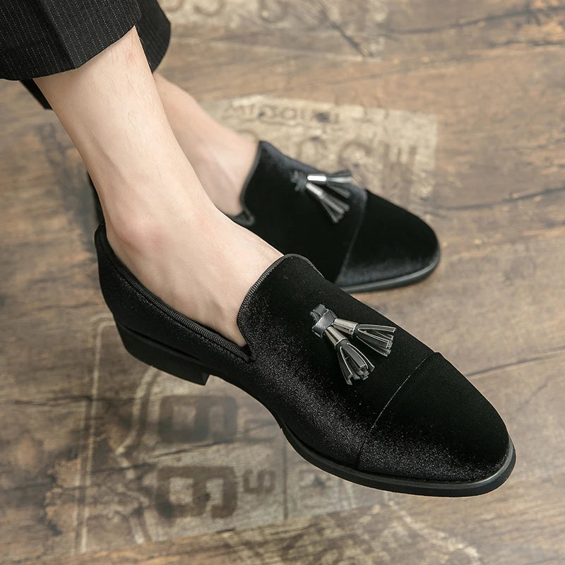 TINTINOS NEW 2024 Luxury Brand Suede Green Loafers Men Slip-on Tassel Soft Leather Wedding Shoes Flats Men Shoes Casual Shoes Nubuck Leather Shoes