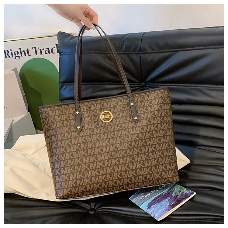 Women's Luxury Handbag 2024-2025 New Fashion Letter Printed Tote Bag Versatile Large Capacity One Shoulder Diagonal Straddle Bag FREE SHIPPINGS