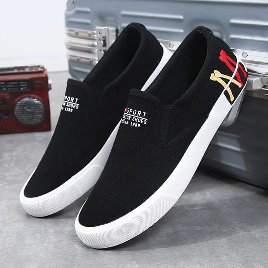 2025 New Canvas Shoes Men Summer Classic Loafers Men Casual Shoes Breathable Lazy Walking Flat Men Shoes Sneakers Plus Size 47