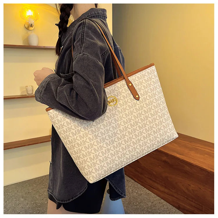 Women's Luxury Handbag 2024-2025 New Fashion Letter Printed Tote Bag Versatile Large Capacity One Shoulder Diagonal Straddle Bag FREE SHIPPINGS
