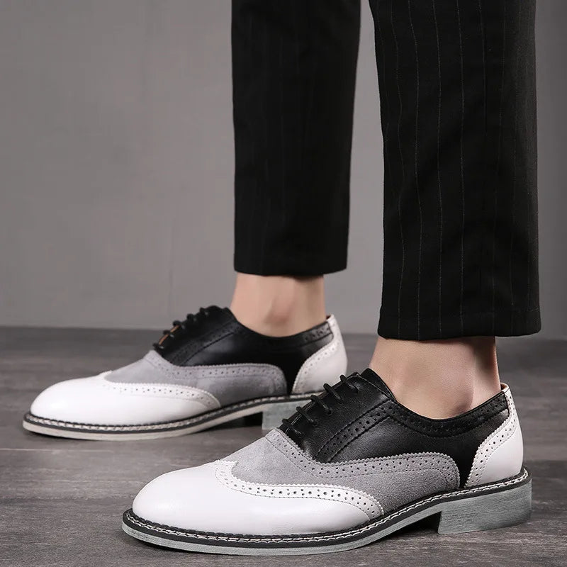 New 2025 Men Retro brogue lace-up black white oxford shoes Male Dress Wedding prom Homecoming Shoe Sapato Social Masculino