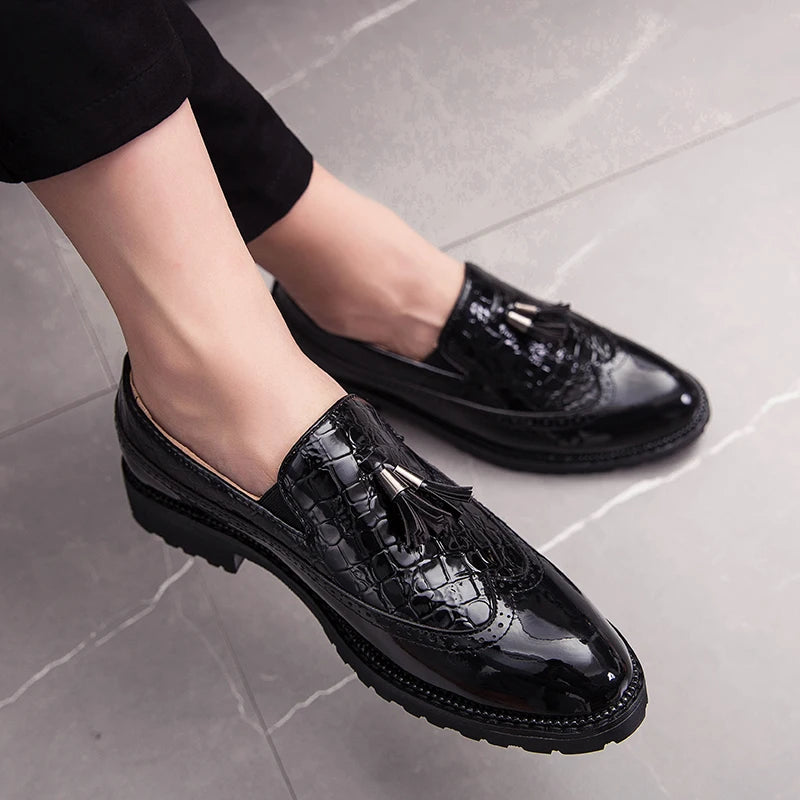 TINTINOS 2024 NEW Fashion Shoe Office Shoes for Men Casual Shoes Breathable Leather Loafers Driving Moccasins Comfortable Slip on 2024 Three Color