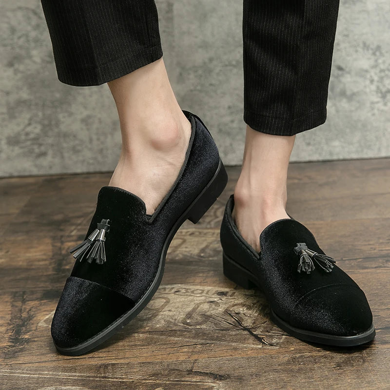 TINTINOS NEW 2024 Luxury Brand Suede Green Loafers Men Slip-on Tassel Soft Leather Wedding Shoes Flats Men Shoes Casual Shoes Nubuck Leather Shoes