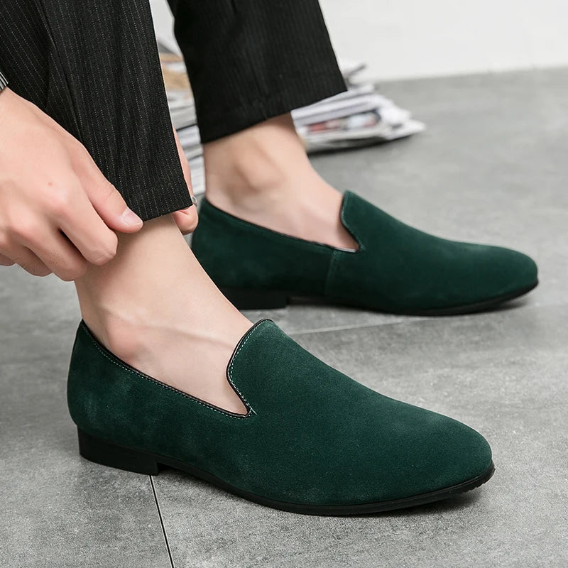 Brand 2024-2025 Green Men's Suede Loafers Fashion Soft Comfortable Breathable Moccasin Shoes Men England Style Slip-on Casual Shoes For Men