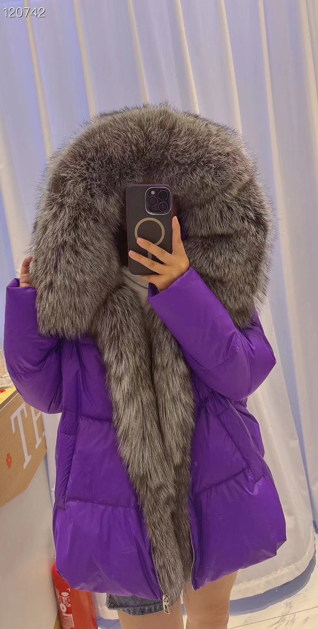 NEW 2024 2025 Women Coat White Duck Down Jacket Super Large Real Silver Fox Fur Collar Hooded New Fashion Outerwear Puffer Jacket New