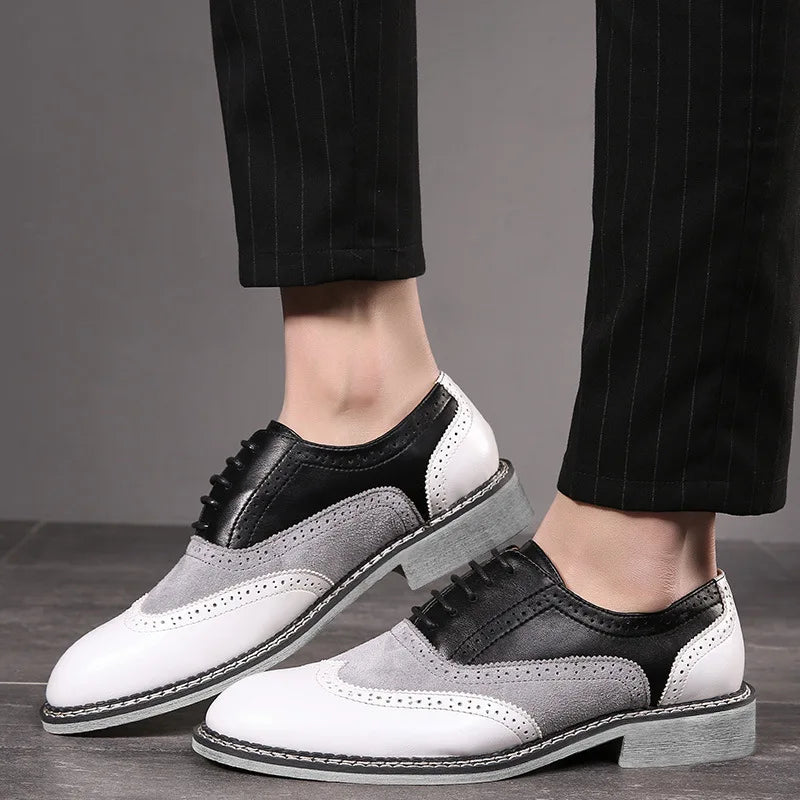 New 2025 Men Retro brogue lace-up black white oxford shoes Male Dress Wedding prom Homecoming Shoe Sapato Social Masculino
