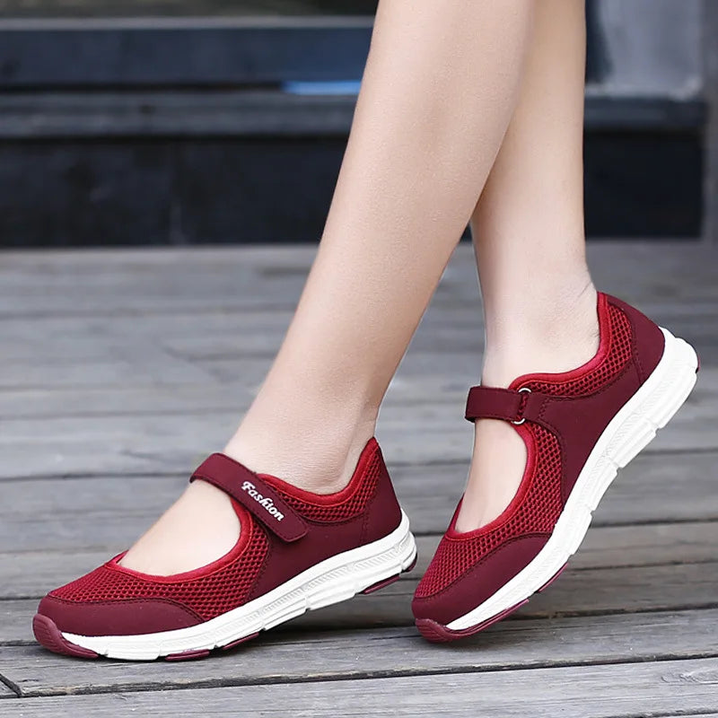 2024 Summer Women Casual Shoes Soft Portable Sneakers Walking Shoes Flat Soles for Women Breathable Slip on White Shoes