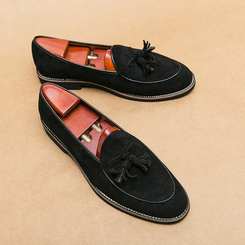 Italian Luxury Brand Suede Men's Tassel Design Loafers Slip-on Handmade High Quality Nubuck Leather Shoes Pointed Toe Thick Sole