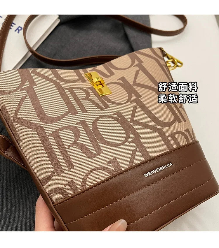 New Collection 2024-2025 Fashionable Retro Bucket Bag New High-capacity Printed Single Shoulder Crossbody Bag  High-quality Designer Handbag for Women FREE  SHIPPING