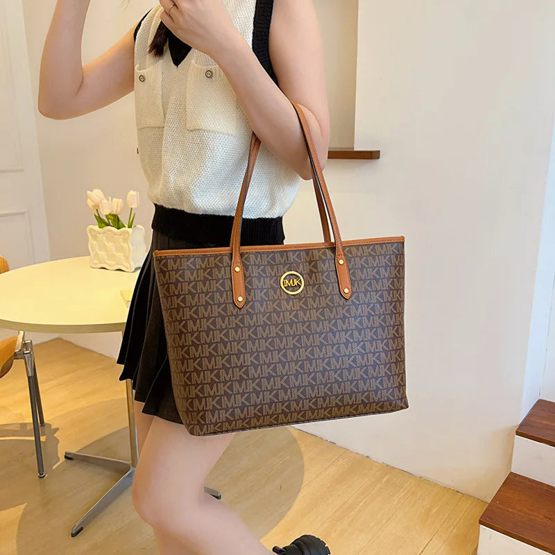 Women's Luxury Handbag 2024-2025 New Fashion Letter Printed Tote Bag Versatile Large Capacity One Shoulder Diagonal Straddle Bag FREE SHIPPINGS
