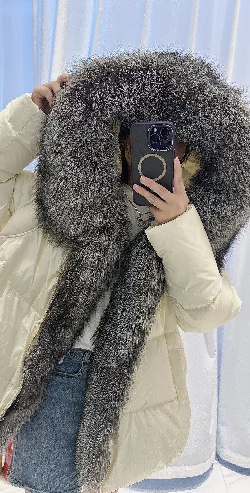 NEW 2024 2025 Women Coat White Duck Down Jacket Super Large Real Silver Fox Fur Collar Hooded New Fashion Outerwear Puffer Jacket New