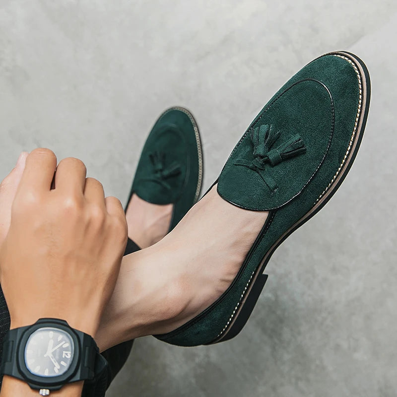 Italian Luxury Brand Suede Men's Tassel Design Loafers Slip-on Handmade High Quality Nubuck Leather Shoes Pointed Toe Thick Sole