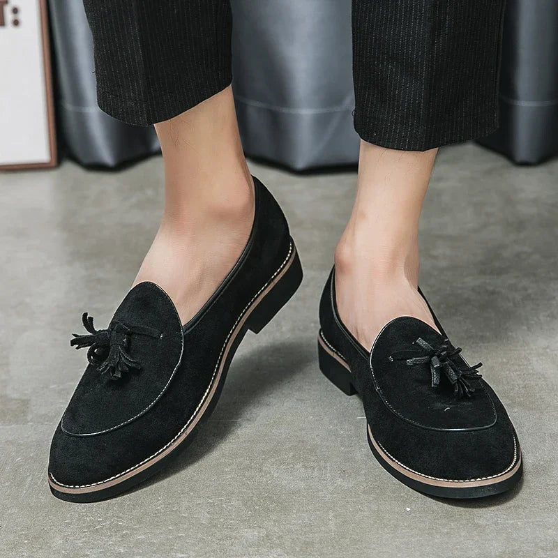 Italian Luxury Brand Suede Men's Tassel Design Loafers Slip-on Handmade High Quality Nubuck Leather Shoes Pointed Toe Thick Sole