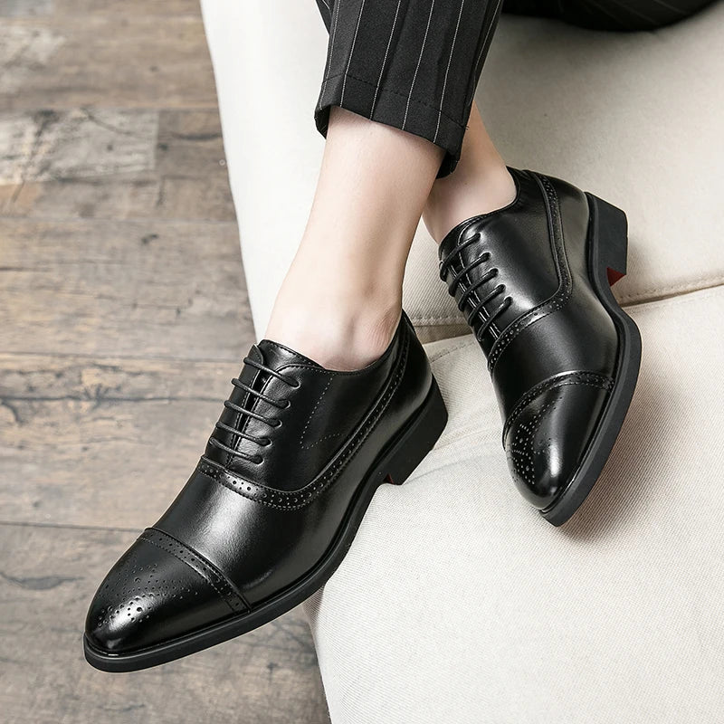 New Collections 2024-2025 Oxfords Men Shoes Red Sole Fashion Business Casual Party Banquet Daily Retro Carved Lace-up Brogue Dress Shoes