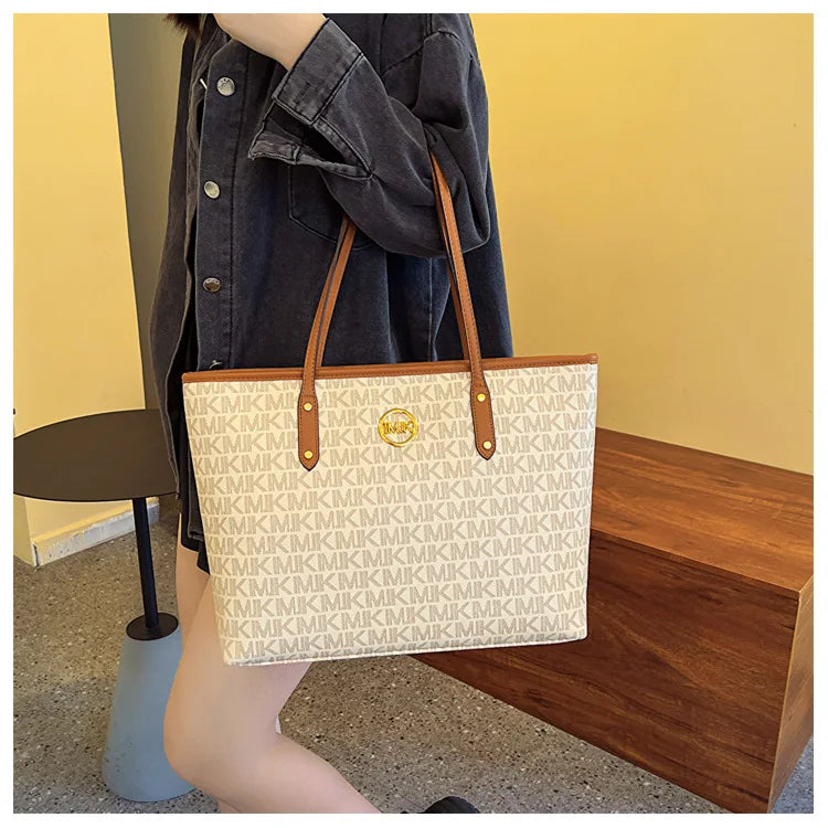 Women's Luxury Handbag 2024-2025 New Fashion Letter Printed Tote Bag Versatile Large Capacity One Shoulder Diagonal Straddle Bag FREE SHIPPINGS