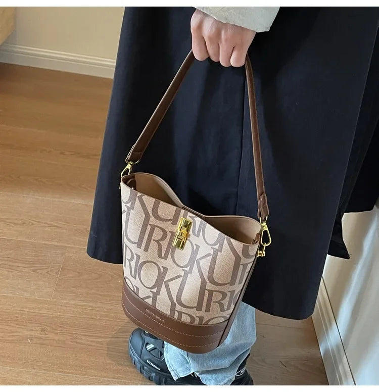 New Collection 2024-2025 Fashionable Retro Bucket Bag New High-capacity Printed Single Shoulder Crossbody Bag  High-quality Designer Handbag for Women FREE  SHIPPING