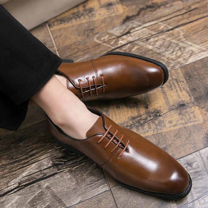 Brand New 2024-2025 Fashion Luxury Designer Black Brown Leather Oxford Shoes For Men Formal Wedding Prom Dress Homecoming Sapatos Tenis Masculino
