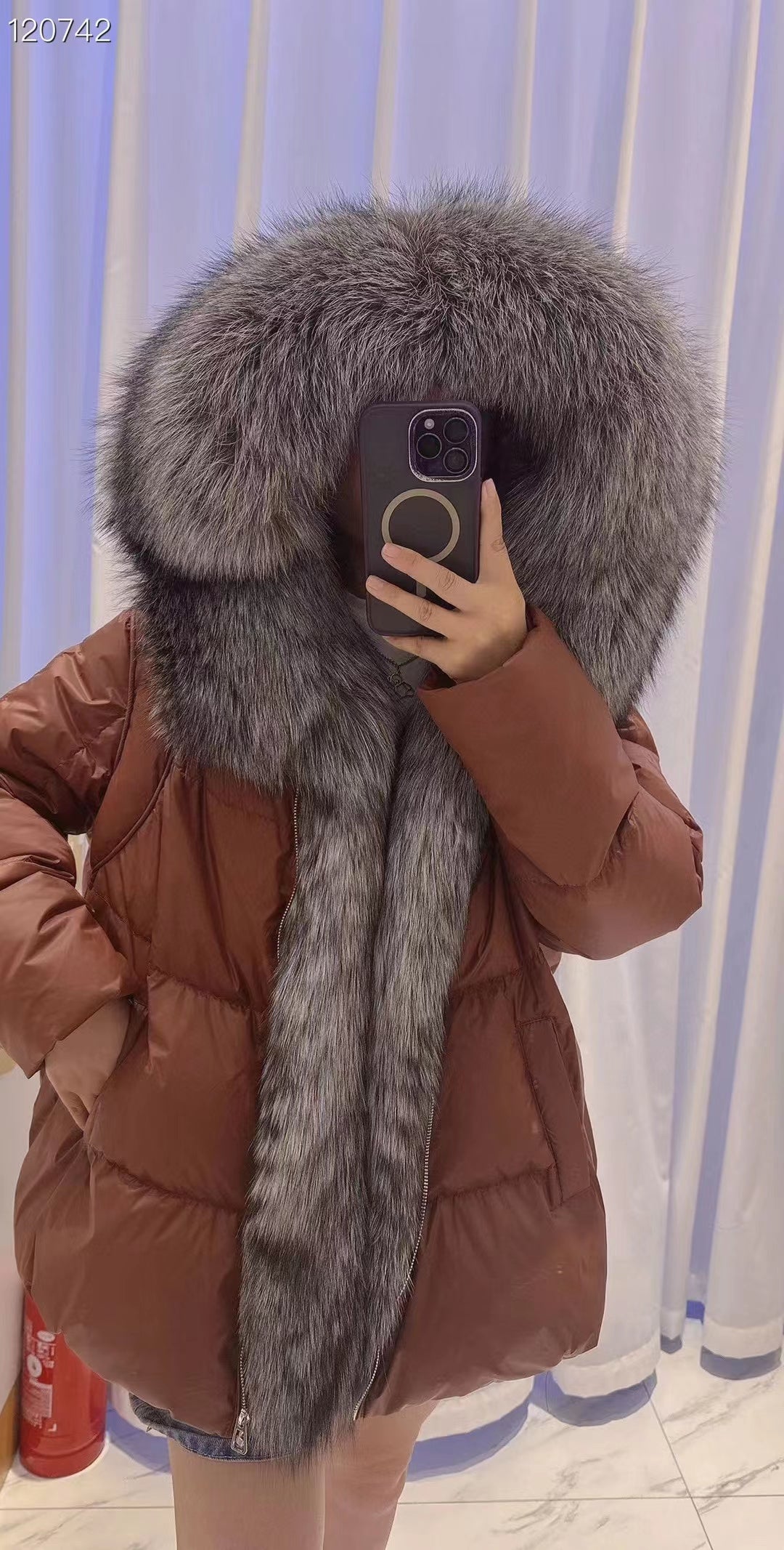 NEW 2024 2025 Women Coat White Duck Down Jacket Super Large Real Silver Fox Fur Collar Hooded New Fashion Outerwear Puffer Jacket New