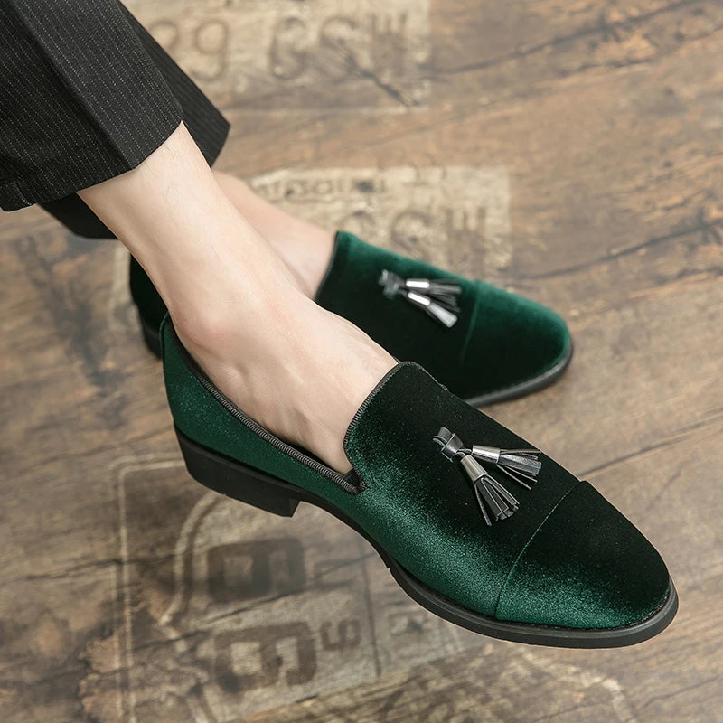 TINTINOS NEW 2024 Luxury Brand Suede Green Loafers Men Slip-on Tassel Soft Leather Wedding Shoes Flats Men Shoes Casual Shoes Nubuck Leather Shoes