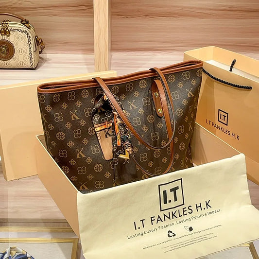 Brand Women's Handbag 2024- 2025 New Autumn/Winter Fashion Large Capacity Designer Shoulder Bag Retro Luxury Handheld Crossbody Mother FREE SHIPPING