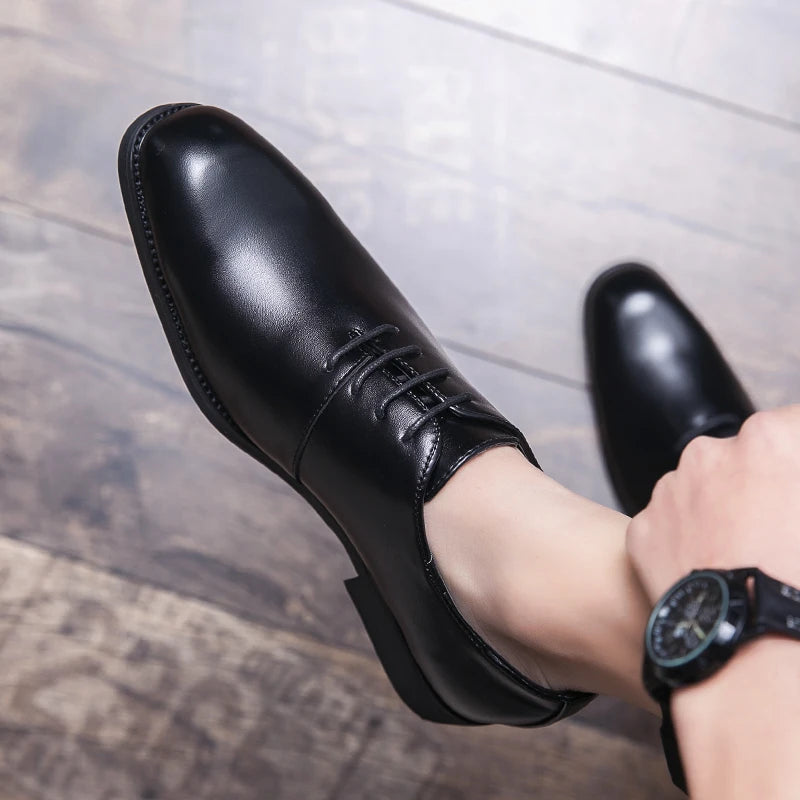 Brand New 2024-2025 Fashion Luxury Designer Black Brown Leather Oxford Shoes For Men Formal Wedding Prom Dress Homecoming Sapatos Tenis Masculino