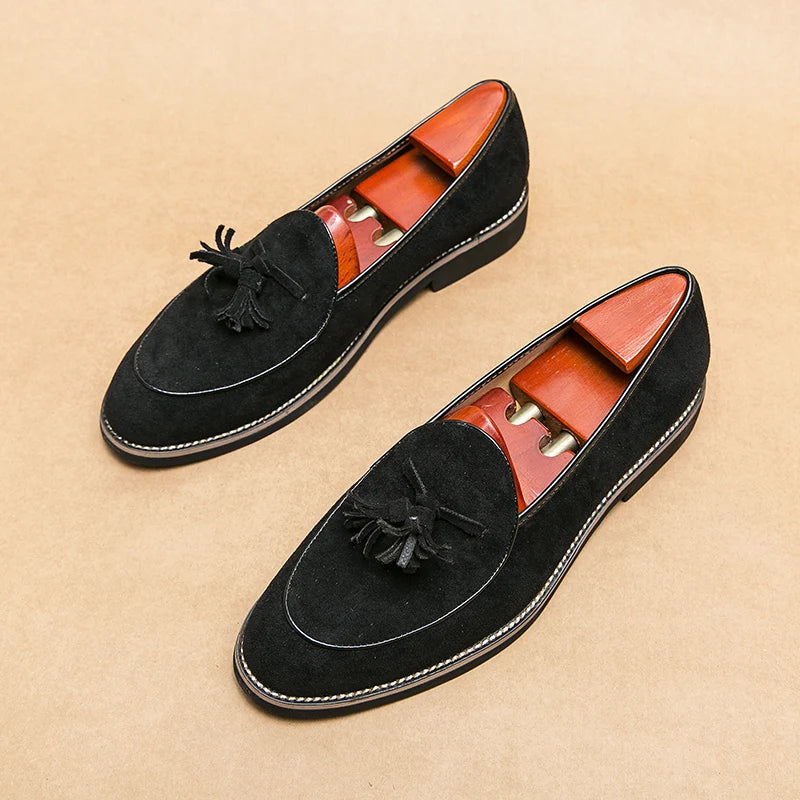 Italian Luxury Brand Suede Men's Tassel Design Loafers Slip-on Handmade High Quality Nubuck Leather Shoes Pointed Toe Thick Sole