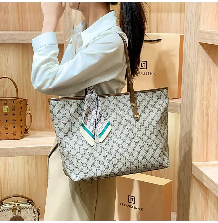Brand Women's Handbag 2024- 2025 New Autumn/Winter Fashion Large Capacity Designer Shoulder Bag Retro Luxury Handheld Crossbody Mother FREE SHIPPING