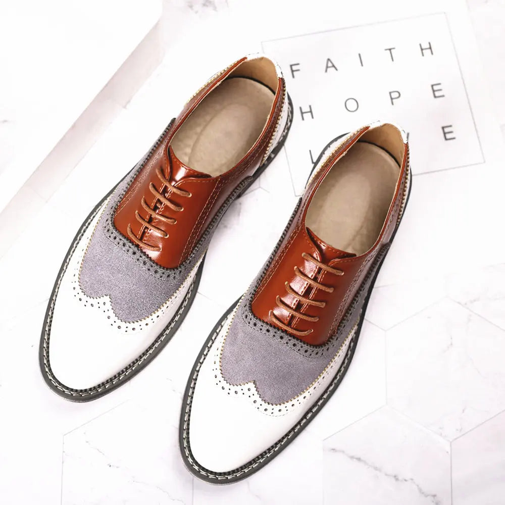 New 2025 Men Retro brogue lace-up black white oxford shoes Male Dress Wedding prom Homecoming Shoe Sapato Social Masculino