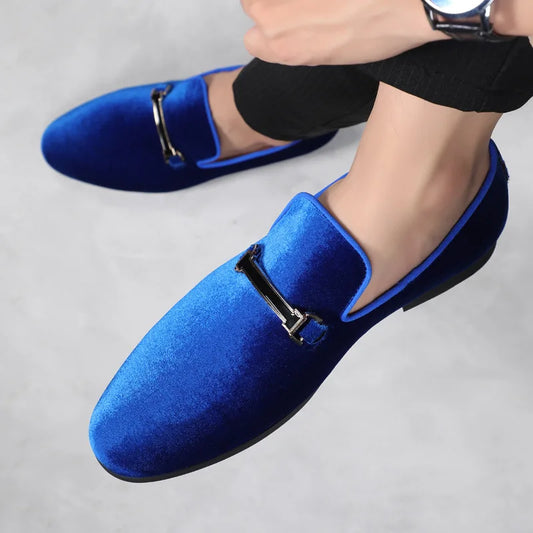 TINTINOS 2024 New Luxury Designer Fashion Pointed Black Blue Red Velvet Shoes Men Casual Loafers Formal Dress Footwear Sapatos Tenis Masculino