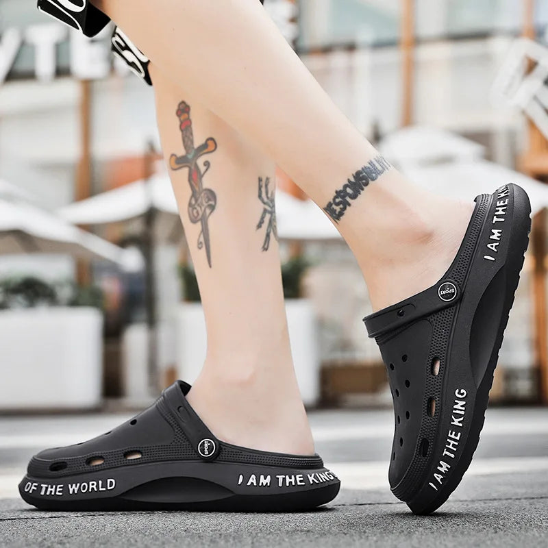 Men's Outdoor Sandals Leisure Hole Shoes Indoor and Outdoor Slippers Beach Slippers Breathable Soft Bottom Baotou Sandals