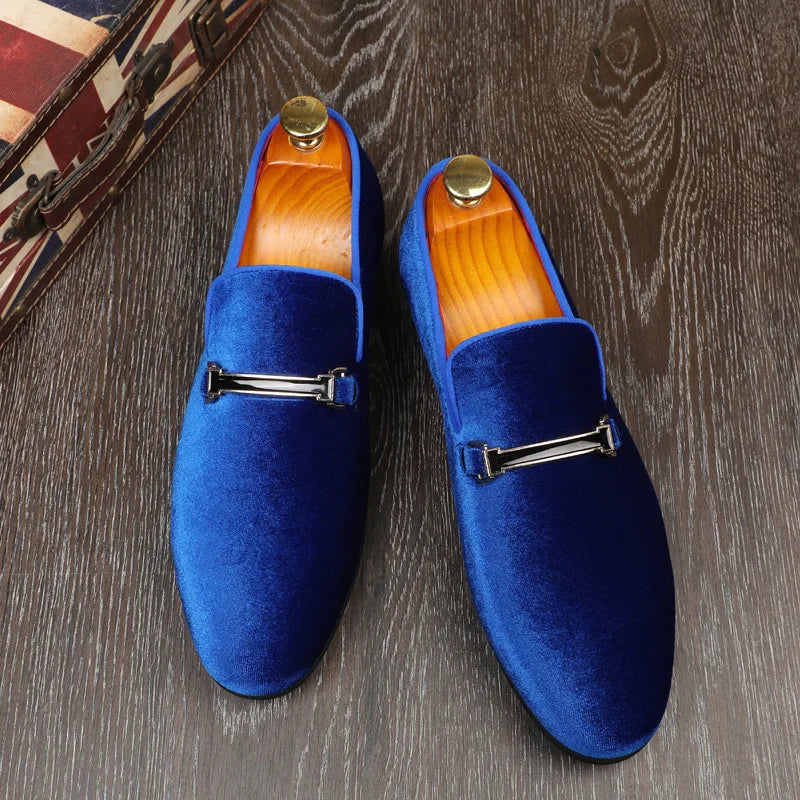 TINTINOS 2024 New Luxury Designer Fashion Pointed Black Blue Red Velvet Shoes Men Casual Loafers Formal Dress Footwear Sapatos Tenis Masculino