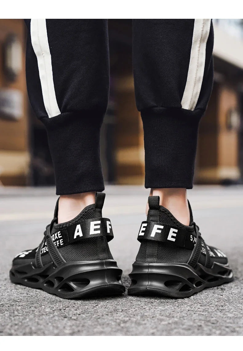 NEW 2025  Mens Sneakers Lightweight Comfortable Mesh Breathable Sneakers Men Green Casual Shoes Thick Sole Running Shoes for Men